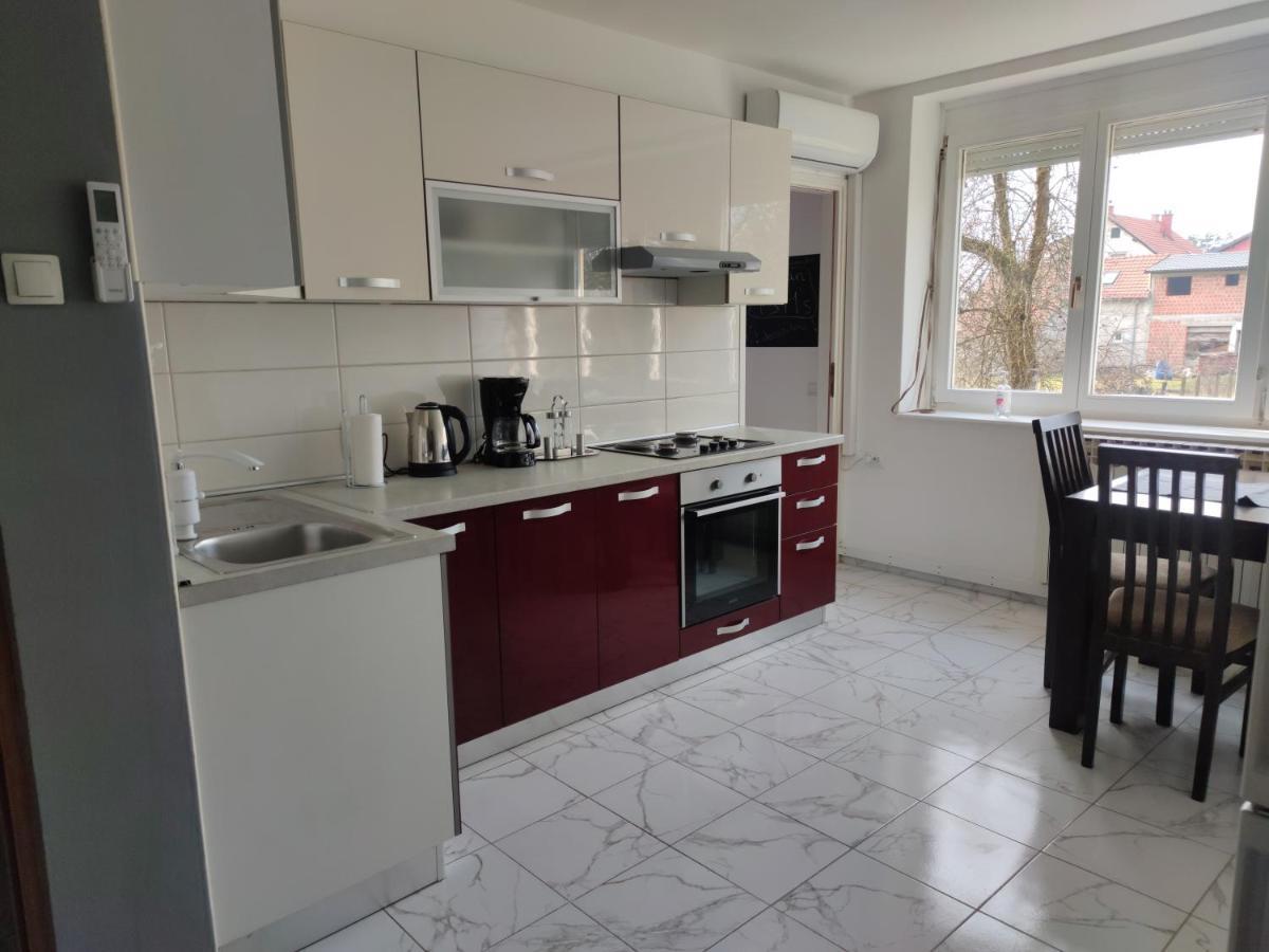 Apartman M&M'S Apartment Карловац Екстериор снимка